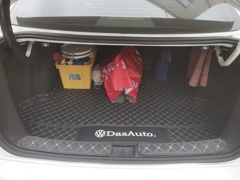 Volkswagen Sagitar — миниатюра 4