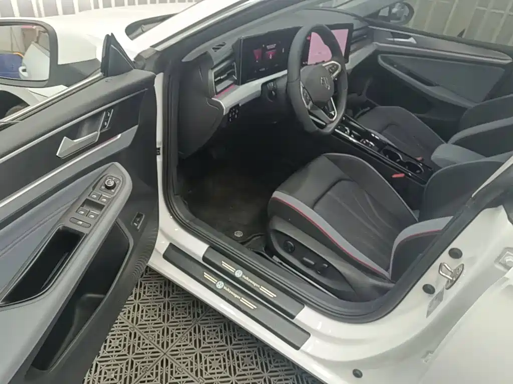 Volkswagen Lamando — миниатюра 16