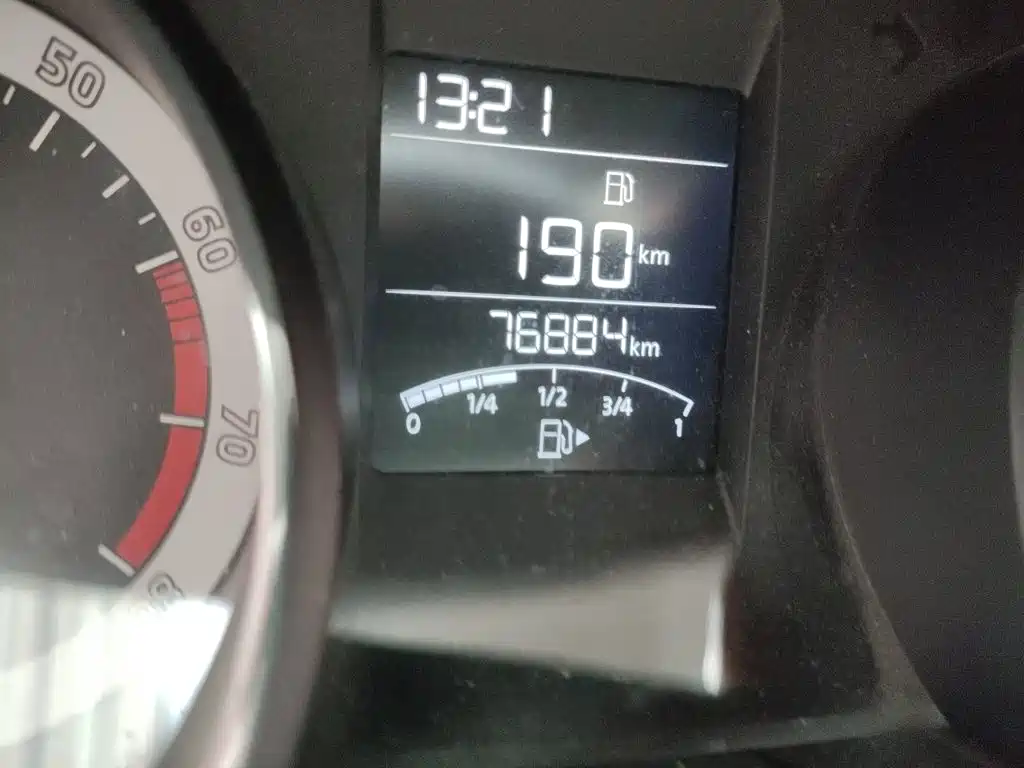 Skoda Rapid Spaceback — миниатюра 5