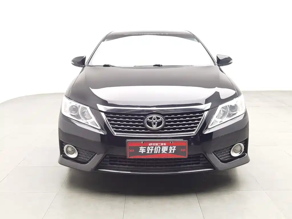 Toyota Camry — миниатюра 3