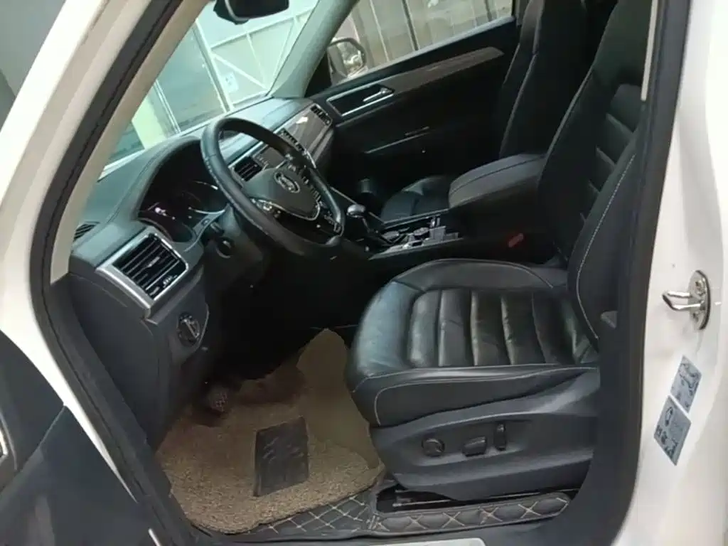 Volkswagen Teramont — миниатюра 15