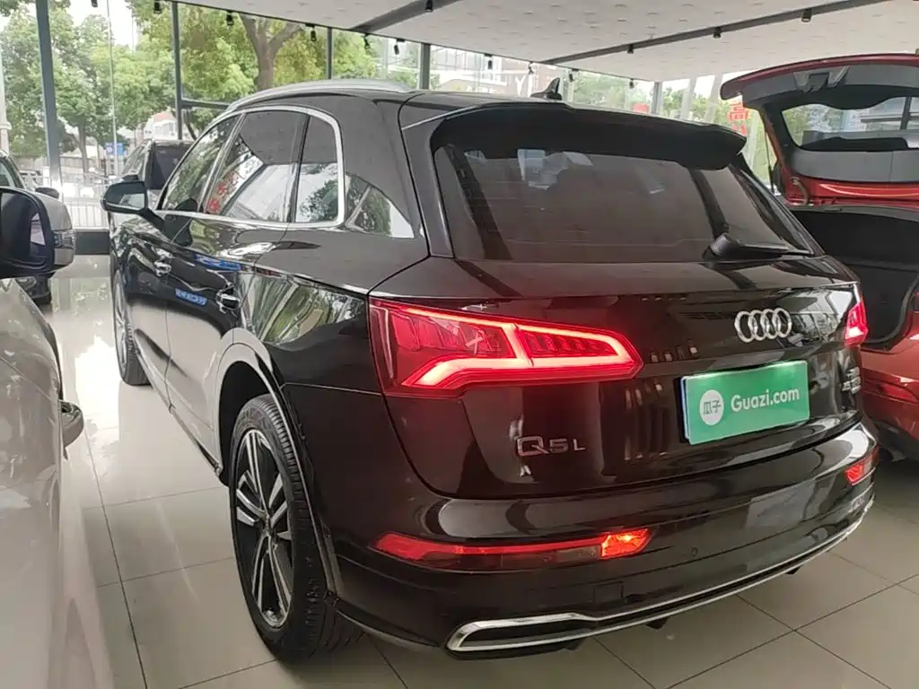 Audi Q5L — миниатюра 5