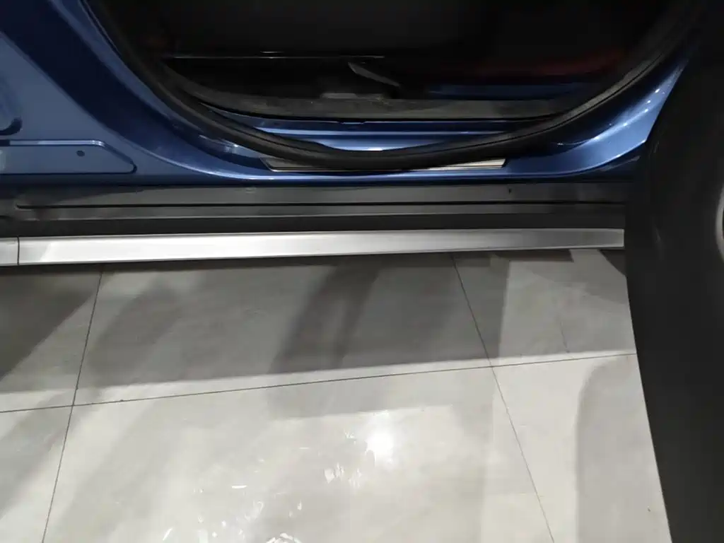 Roewe RX5 — миниатюра 21