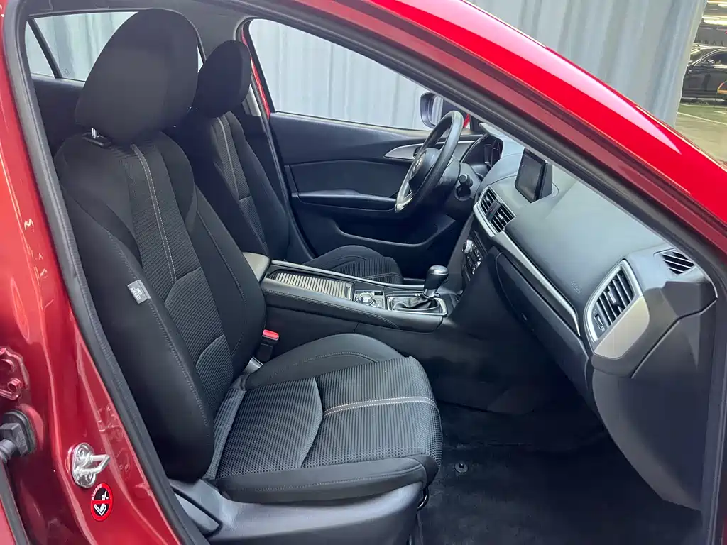 Mazda 3 Axela — миниатюра 14