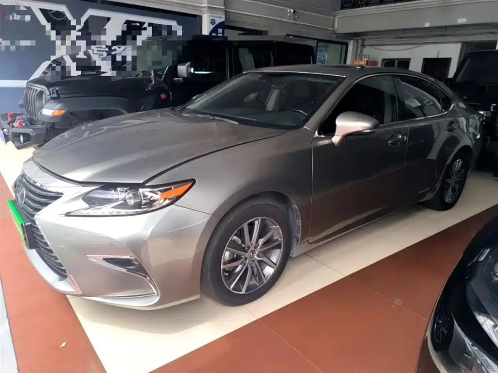 Lexus ES 2015