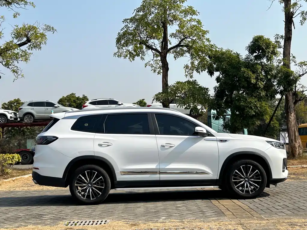 CHERY TIGGO 8 PLUS