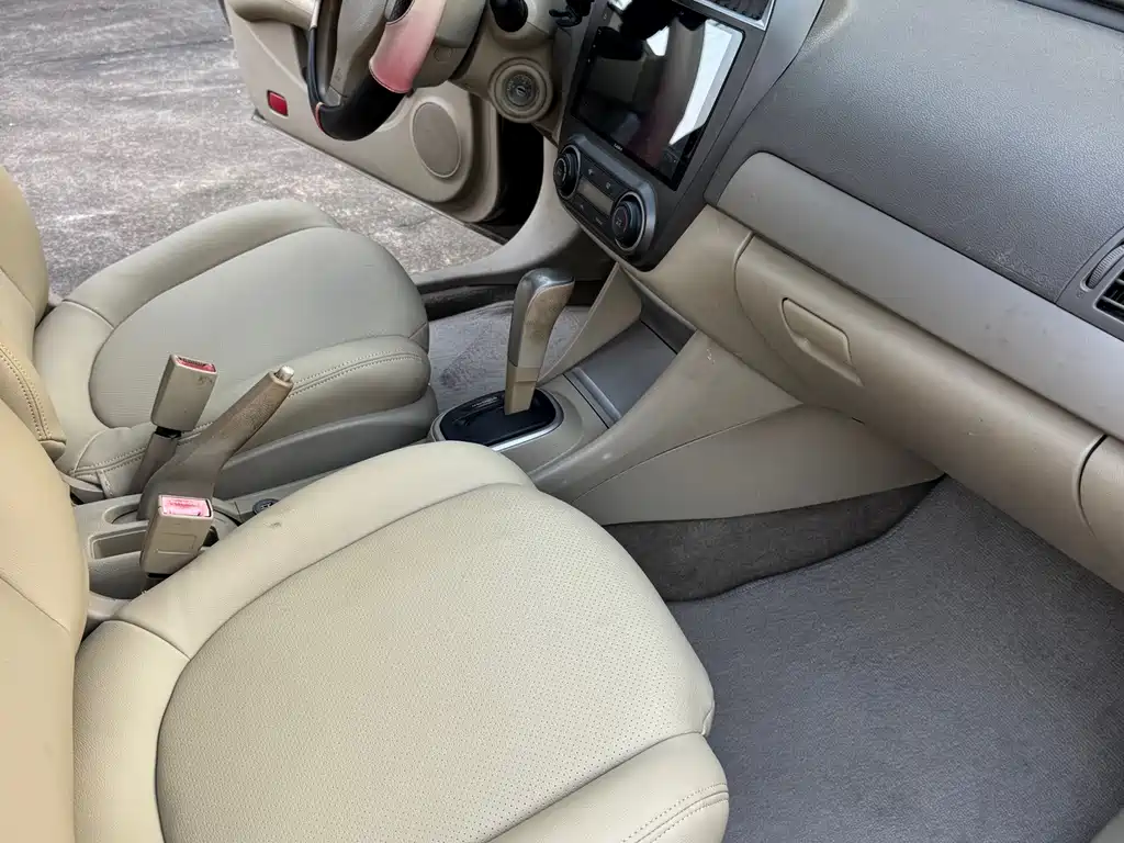 Nissan Sylphy — миниатюра 9