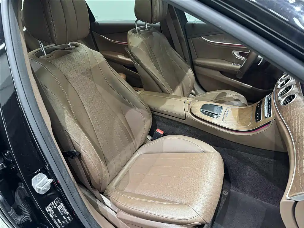 Mercedes-Benz E-Class — миниатюра 26