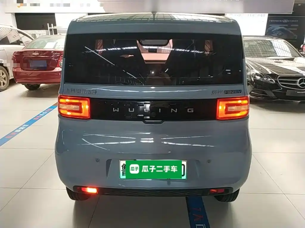 Wuling MINIEV — миниатюра 6