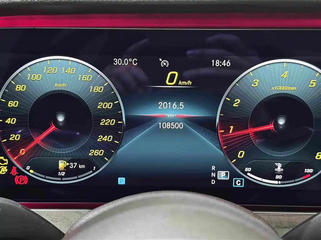 Mercedes-Benz E-Class — миниатюра 31