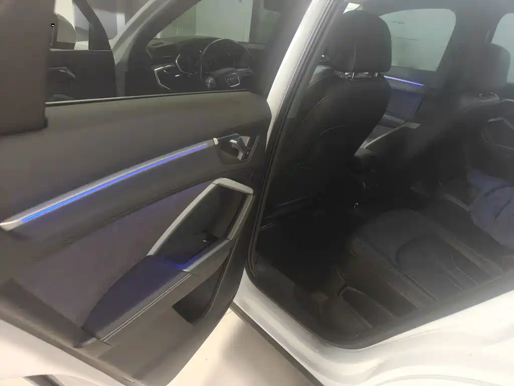 Audi Q3 — миниатюра 4