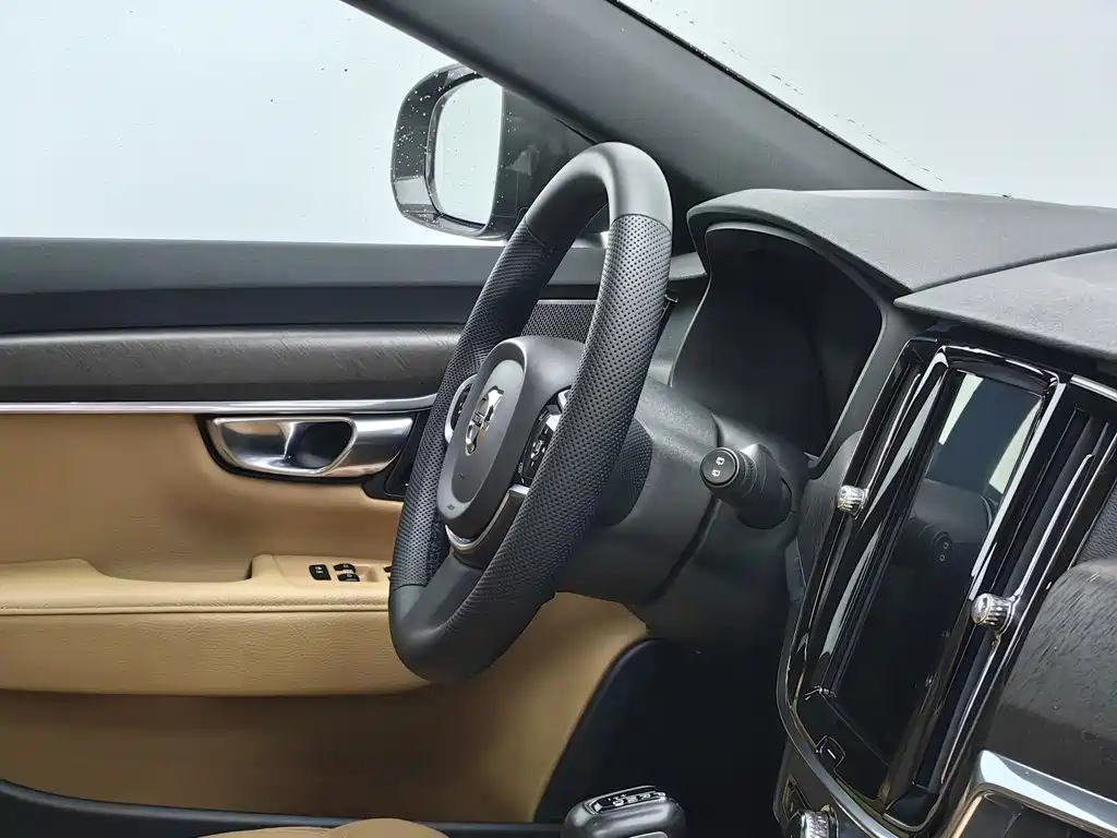 Volvo V90 — миниатюра 22