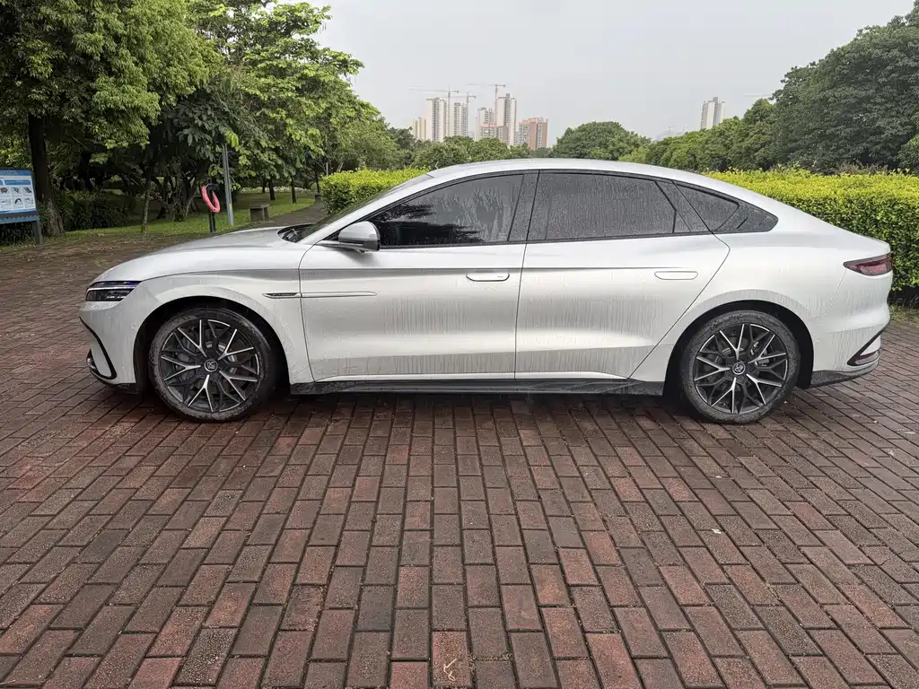 BYD Han 2022 EV 610KM Premium