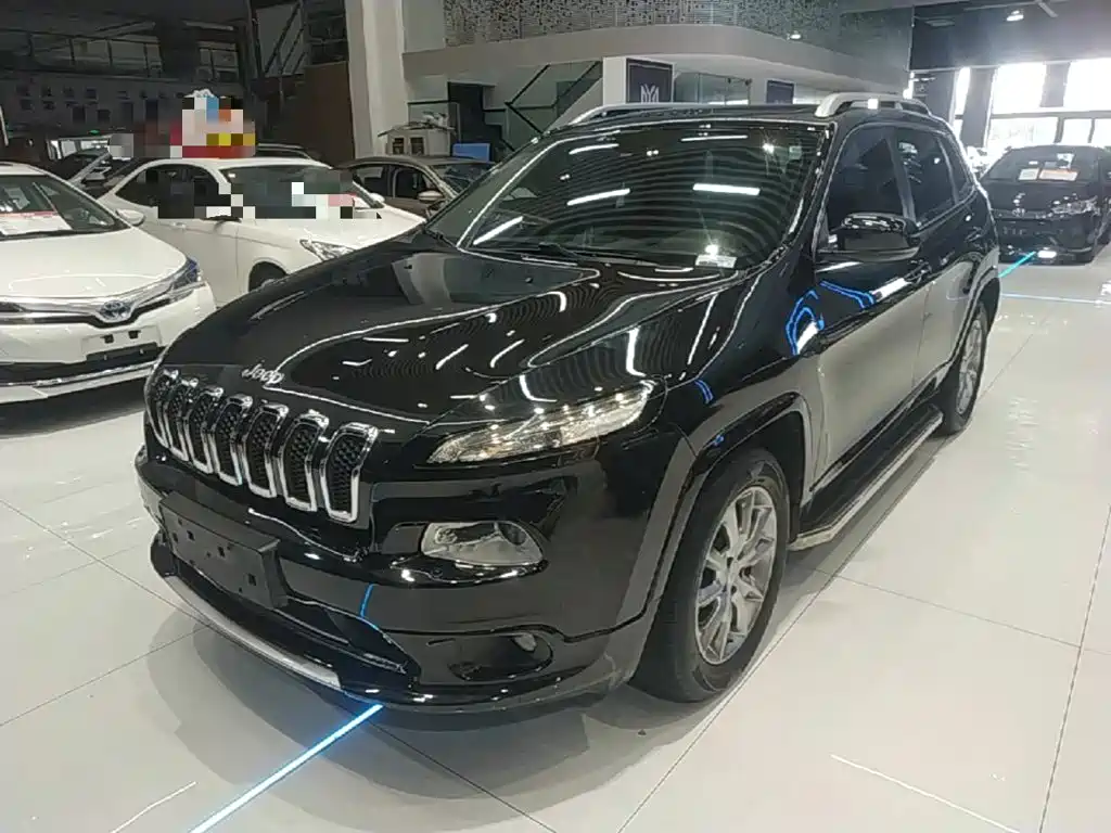 Jeep Cherokee — миниатюра 2
