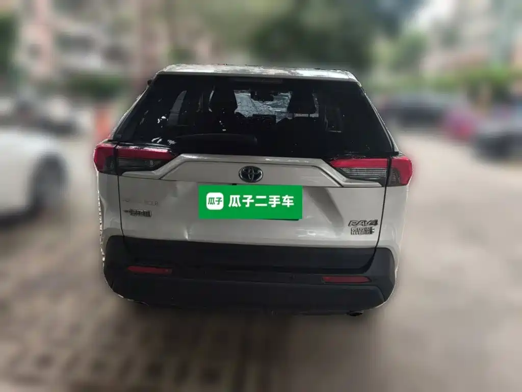 Toyota RAV4 Prime — миниатюра 5