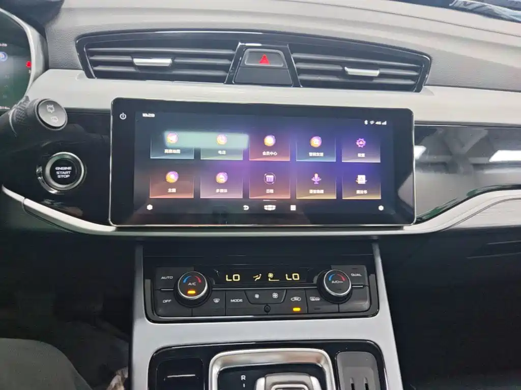 Geely Boyue — миниатюра 13