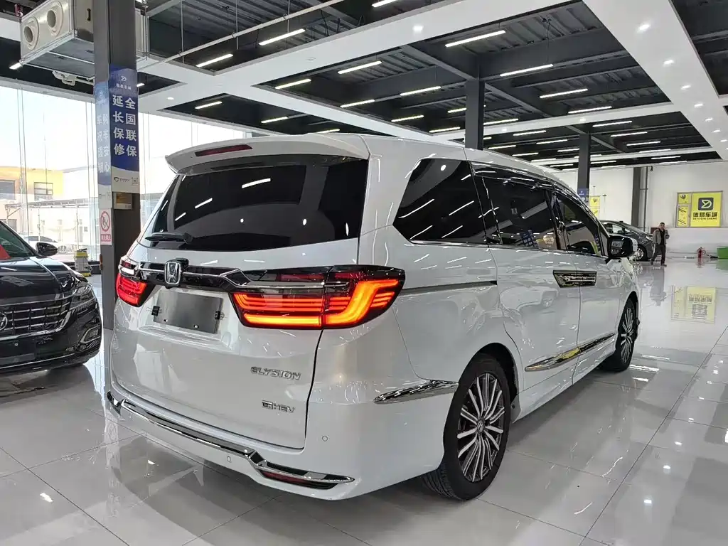 Honda Elysion — миниатюра 11