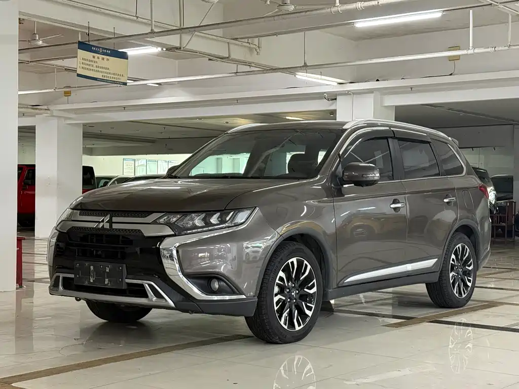 Mitsubishi Outlander 2019