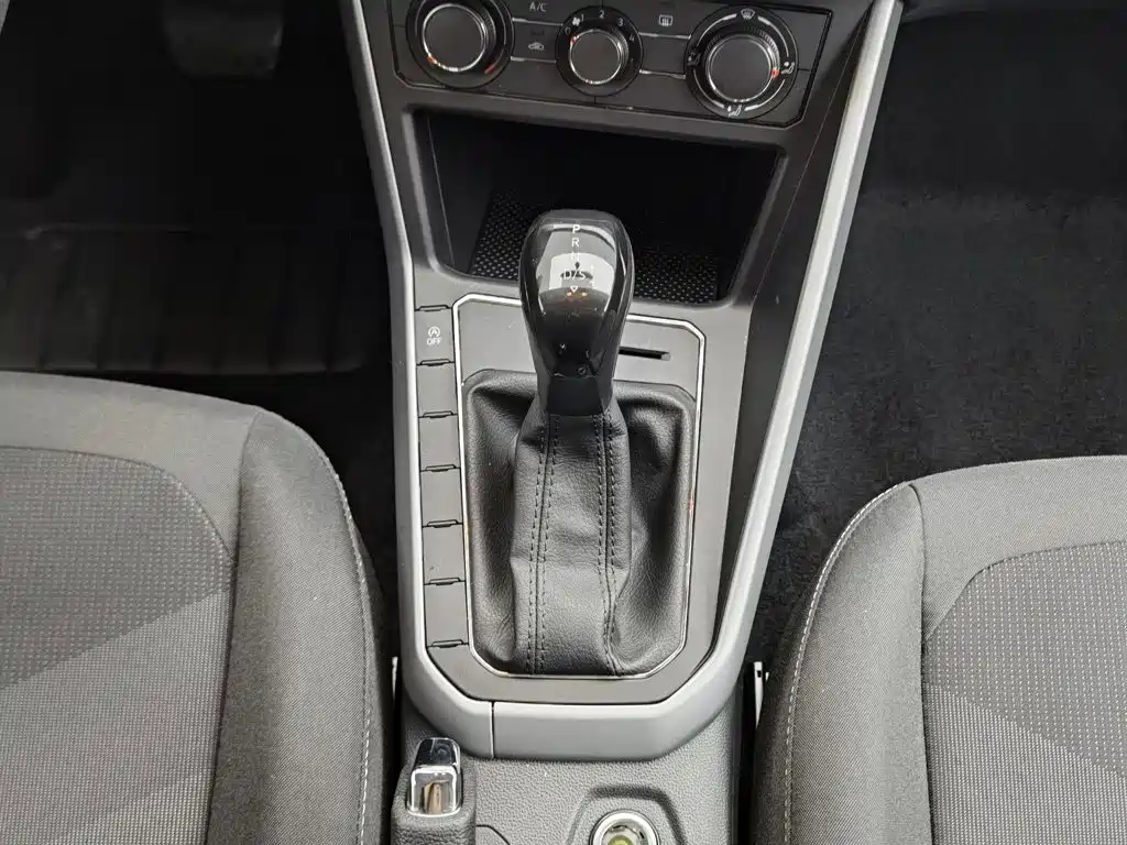 Volkswagen Polo — миниатюра 13