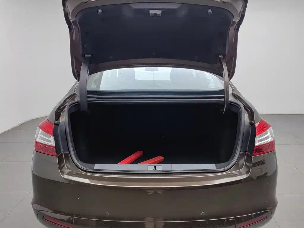 Peugeot 408 — миниатюра 16