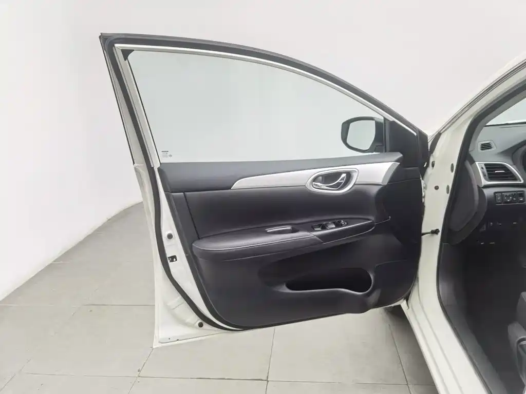 Nissan Sylphy — миниатюра 8