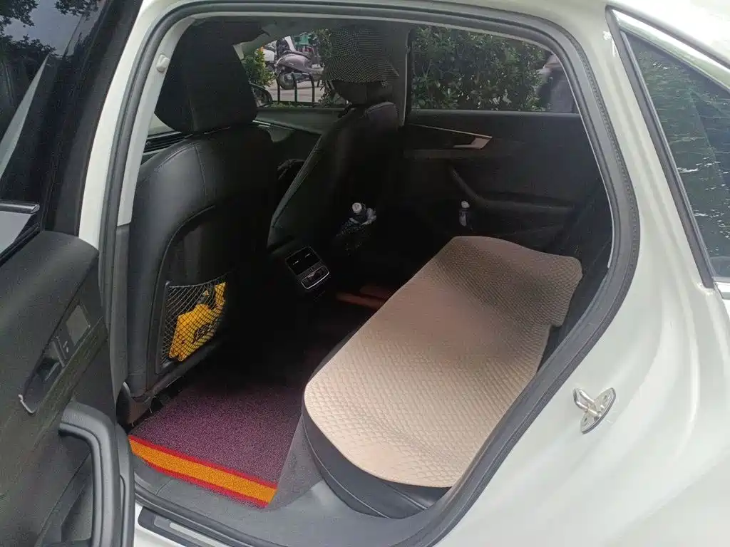 Audi A4L — миниатюра 15