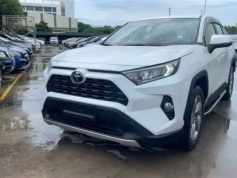 Toyota RAV4 2021