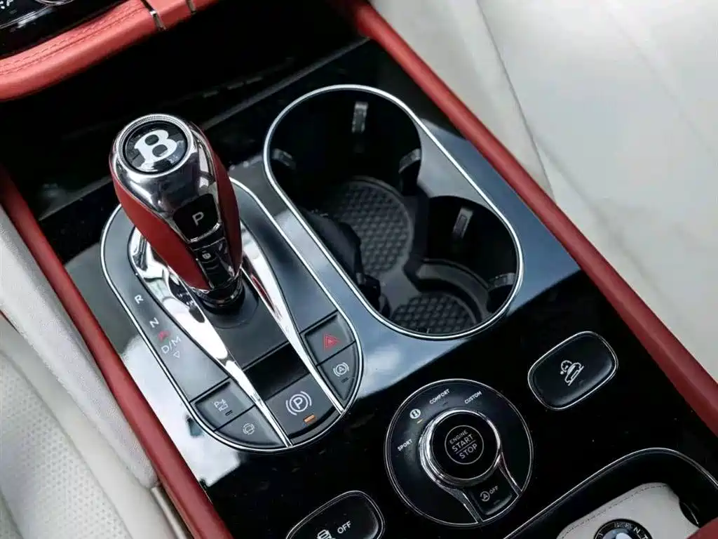 Bentley Bentayga 2024 4.0T V8