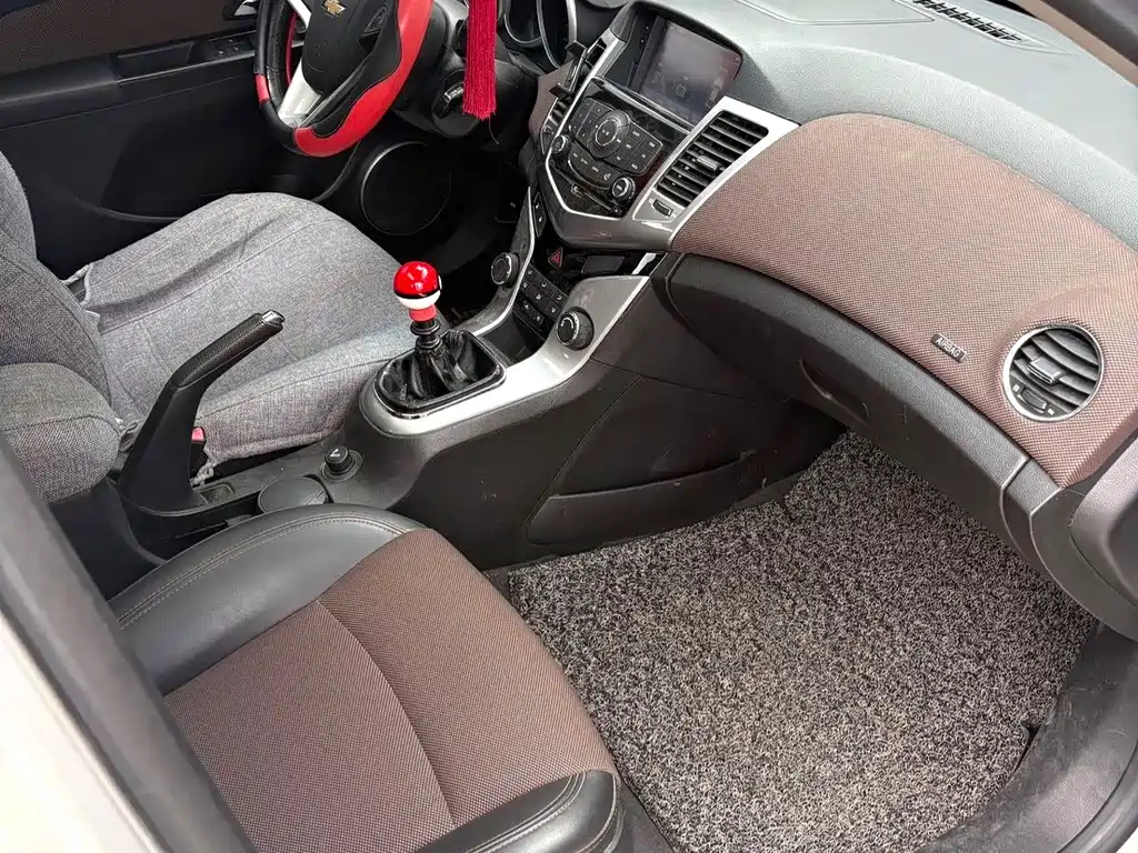 Chevrolet Cruze — миниатюра 4