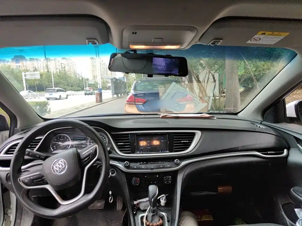 Buick Excelle — миниатюра 7