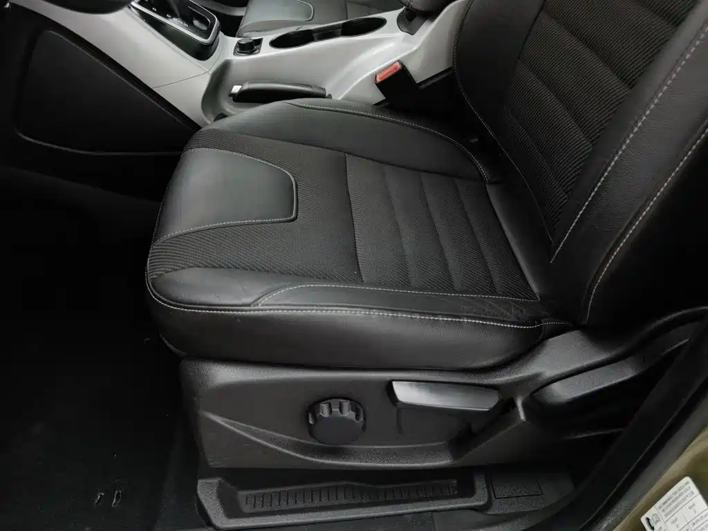 Ford Kuga — миниатюра 20
