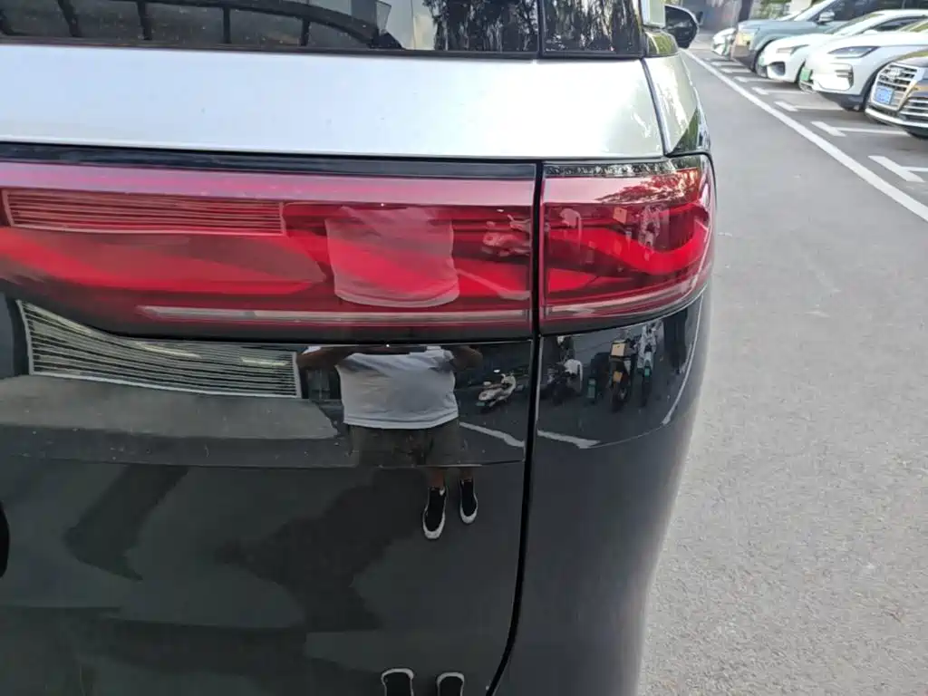 BYD Xia — миниатюра 8