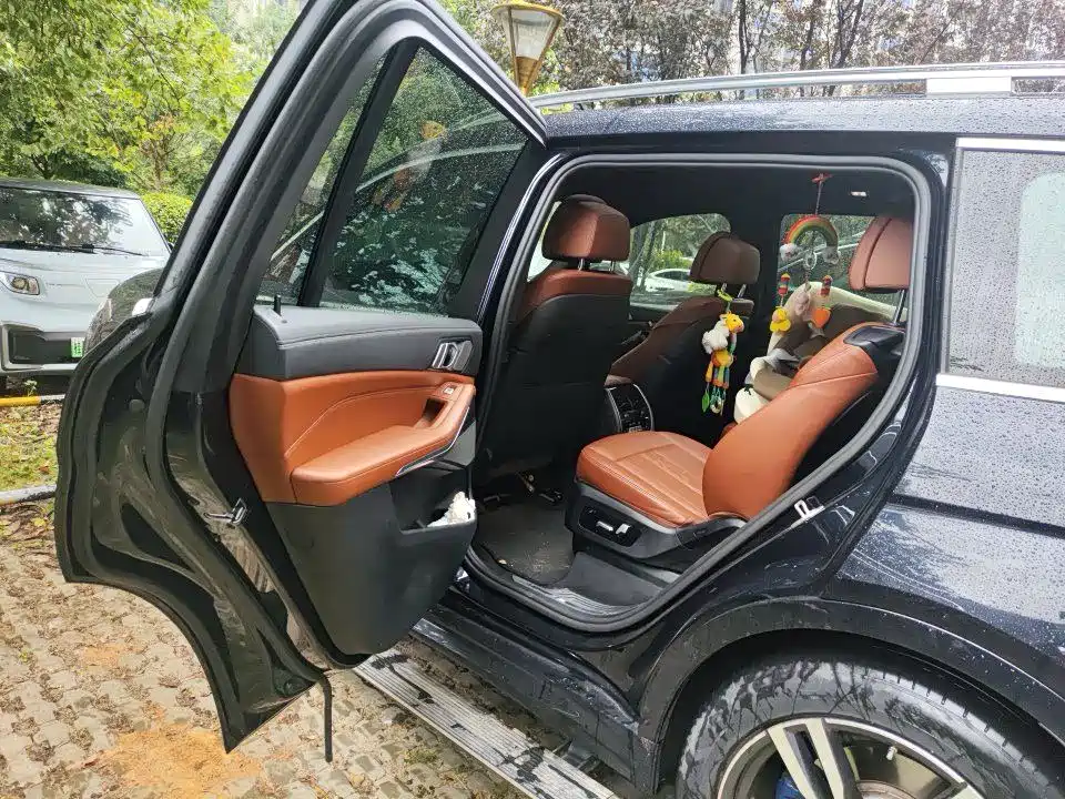 BMW X7 — миниатюра 5