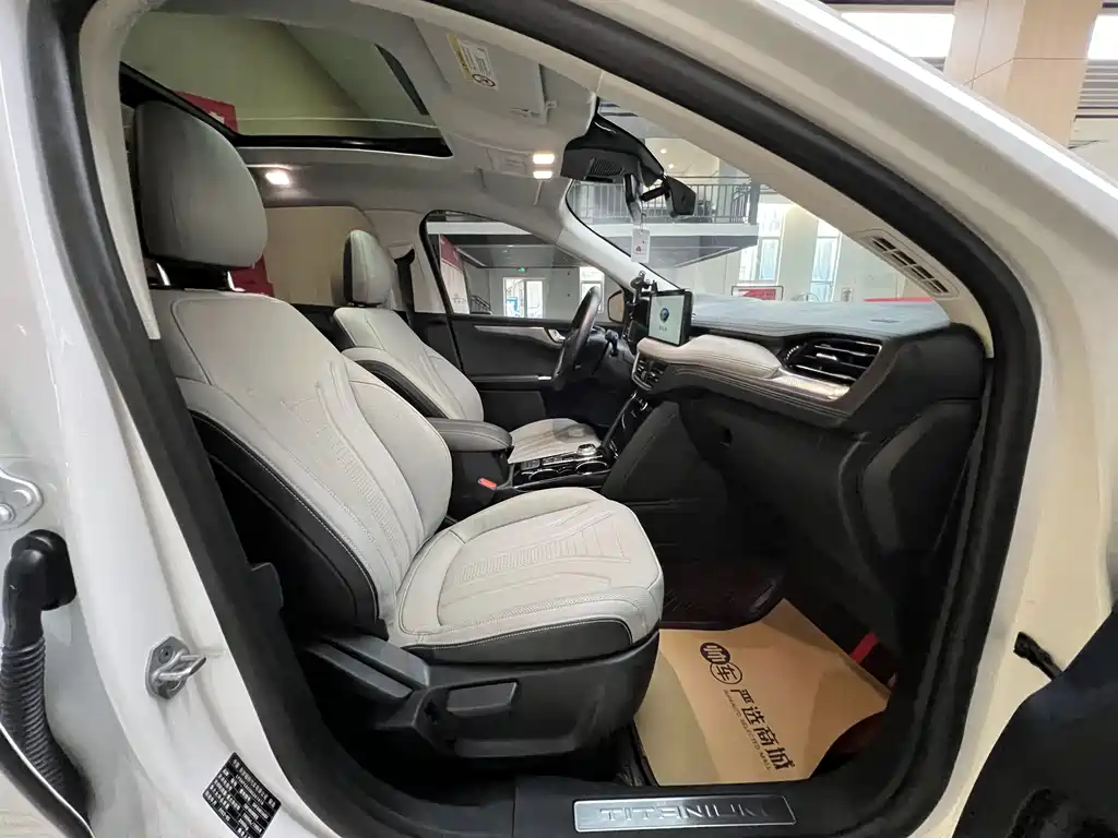 Ford Escape — миниатюра 8