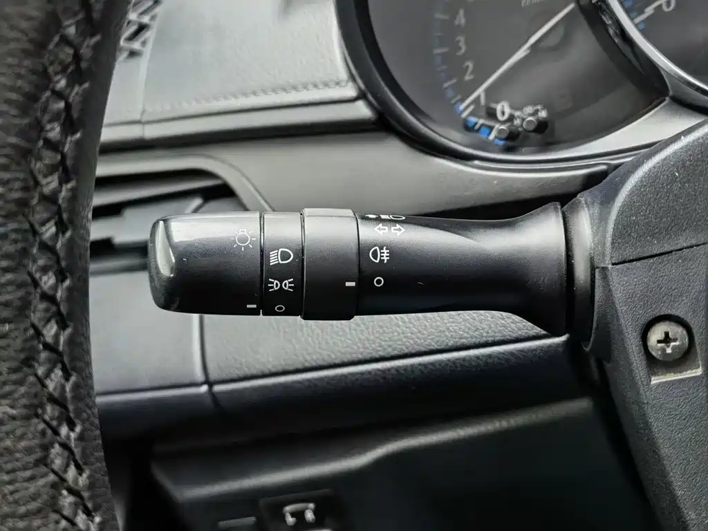 Toyota Yaris L — миниатюра 21