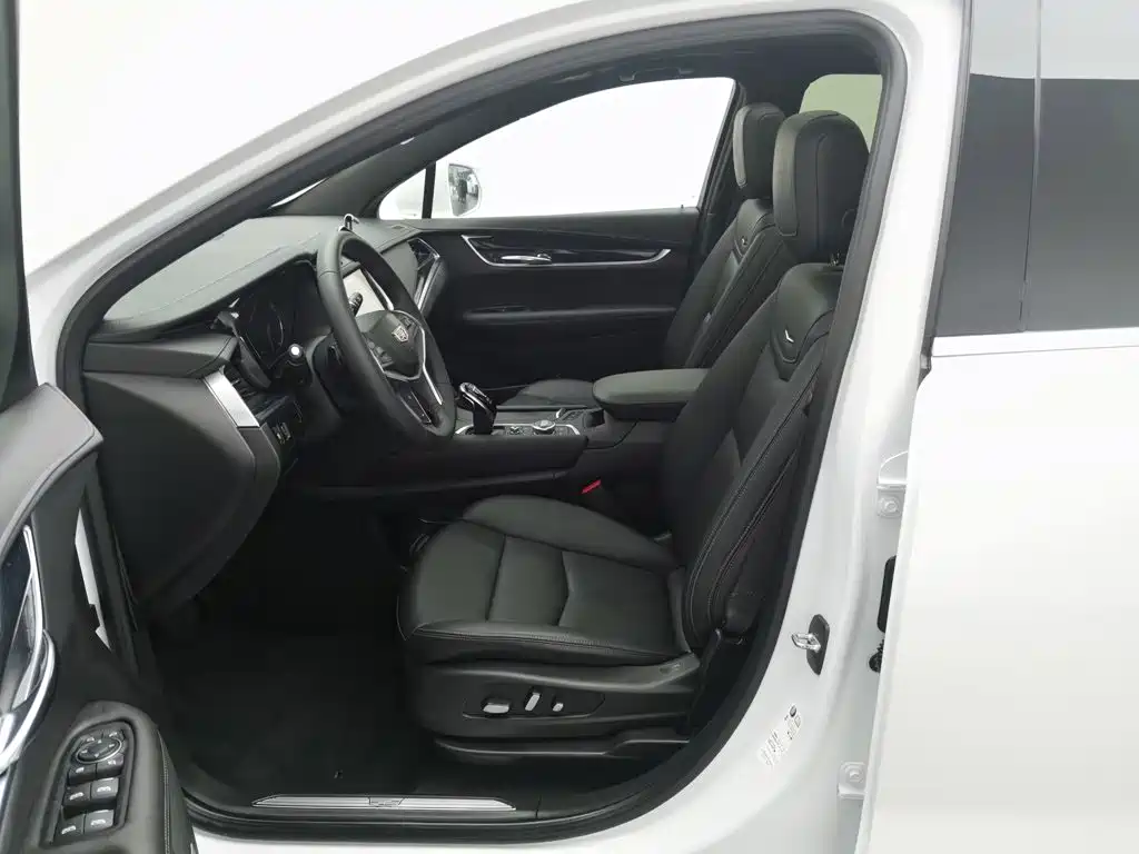 Cadillac XT5 — миниатюра 10