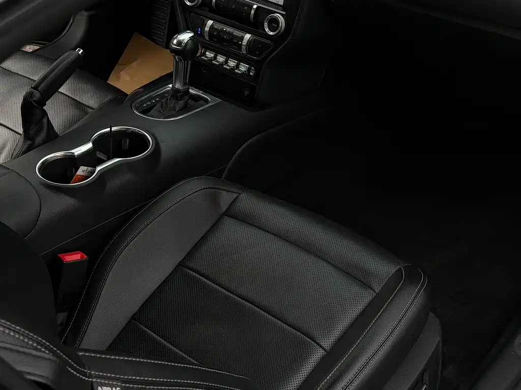 Ford Mustang 2020 2.3L EcoBoost