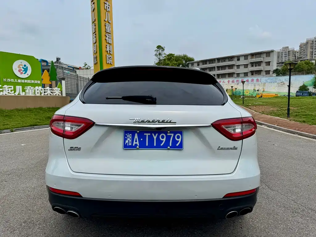 Maserati Levante — миниатюра 17