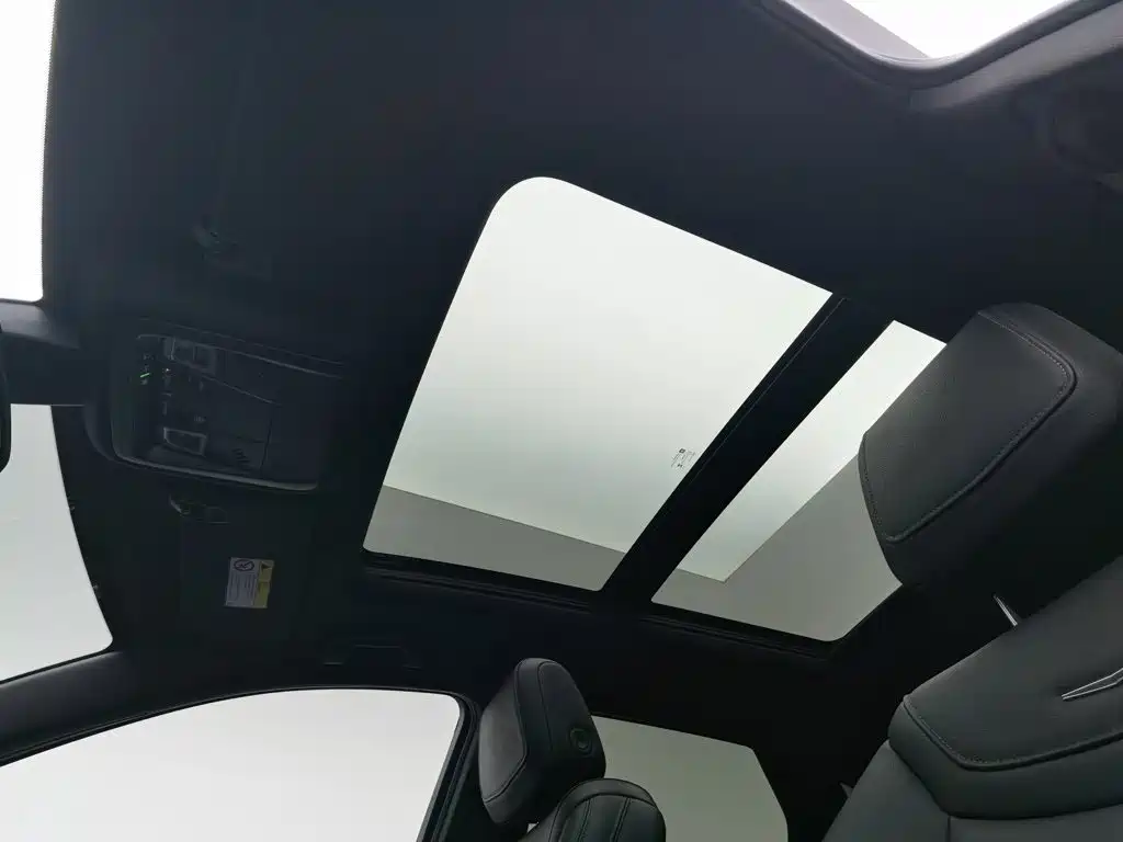 Cadillac XT5 — миниатюра 14
