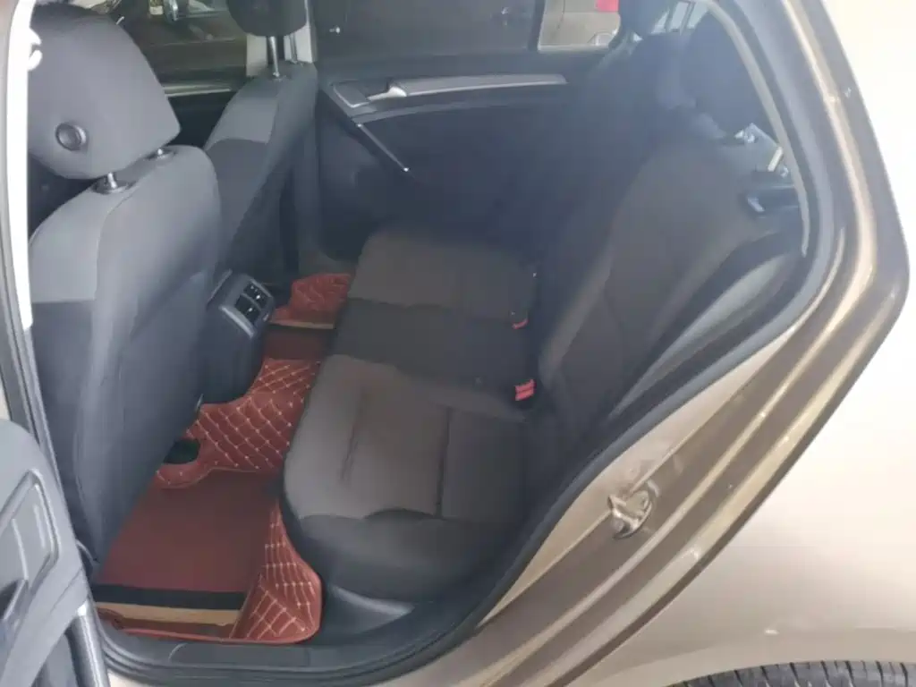Volkswagen Golf — миниатюра 17
