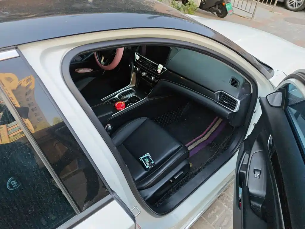 Honda Accord — миниатюра 19