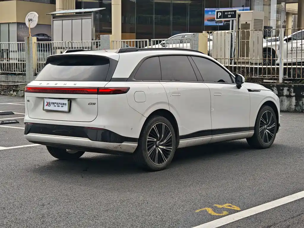 XPeng G9 — миниатюра 4
