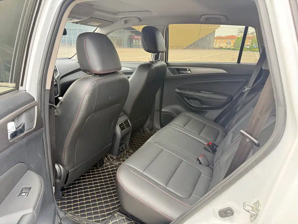 Changan CS75 2016 1.8T AT V