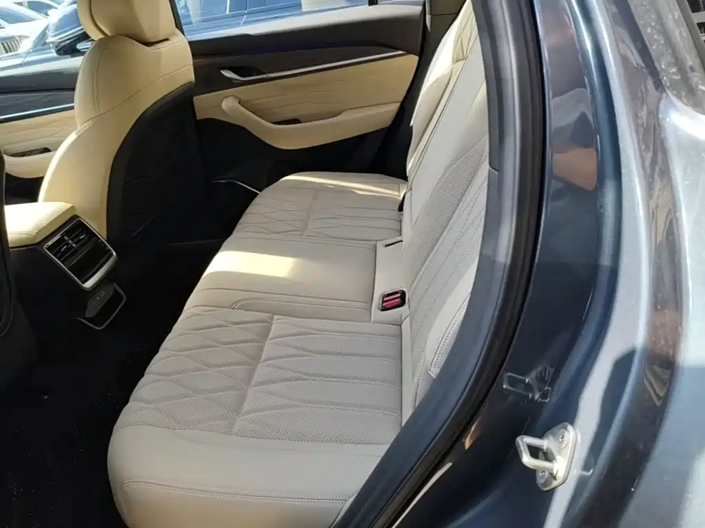 Geely Xingyue L — миниатюра 17