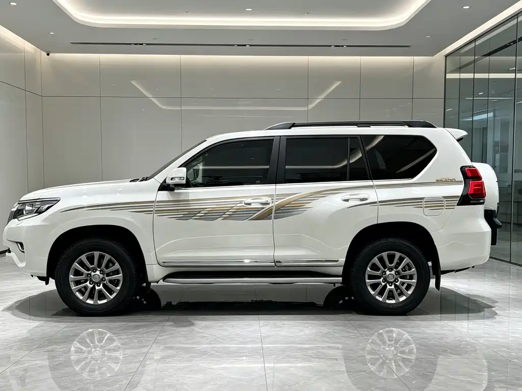 Toyota Land Cruiser Prado 2018 3.5L AT VX NAVI
