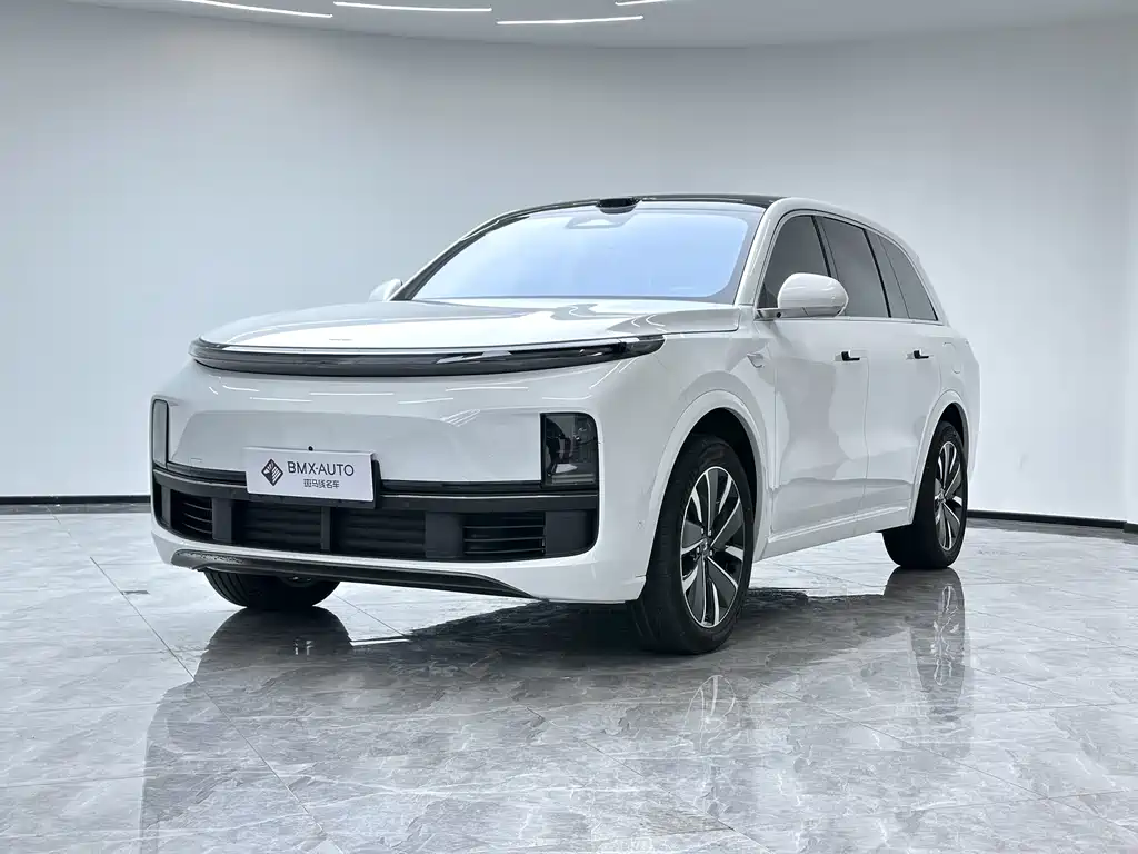 Li Auto Li L8 2025