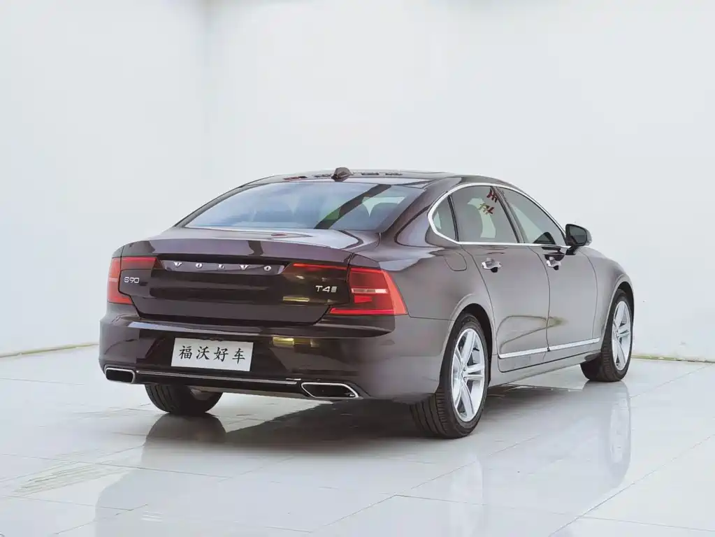 Volvo S90 — миниатюра 28