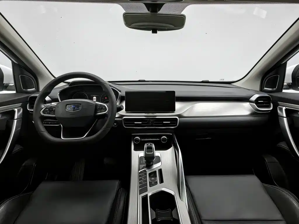 Geely Binyue — миниатюра 5