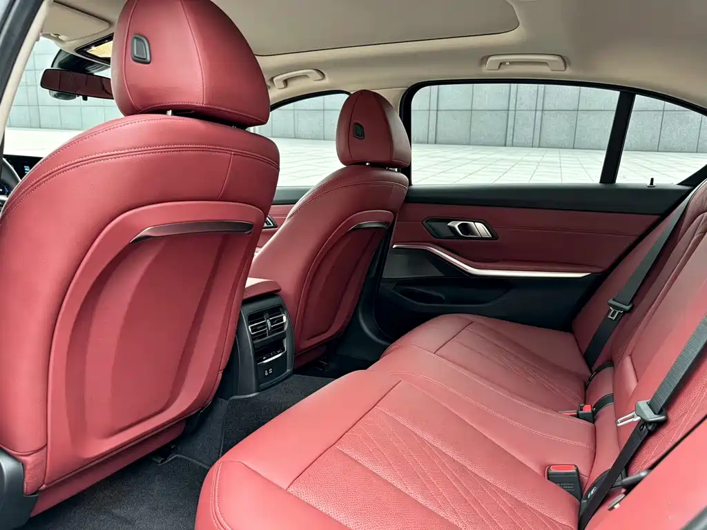 BMW i3 — миниатюра 11
