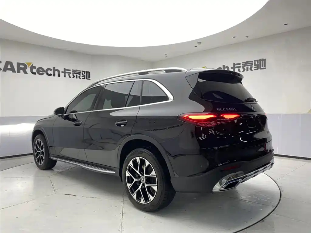 Mercedes-Benz GLC 2024 GLC 260 L 4MATIC 5 мест